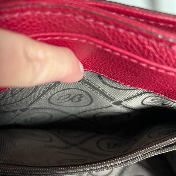 Brighton Leather Purse Bag Medallion.  Front opens up and has a magnetic closure - Picture 6 of 12